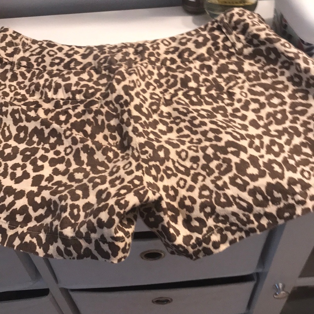 Leopard shorts. - Picture 3 of 3